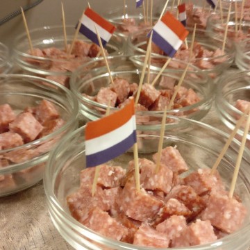 Hapjes  1 - Toneelvereniging Plankenkoorts 
